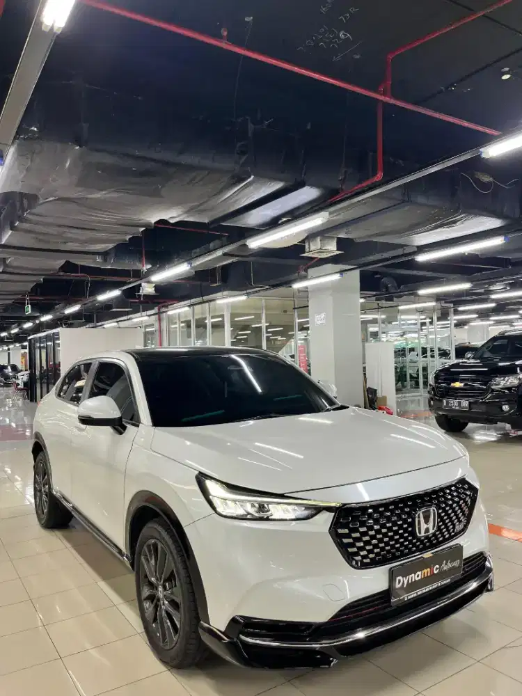 Km 11Rb Honda HRV RS Turbo Thn 2022 White on Black ..Antik