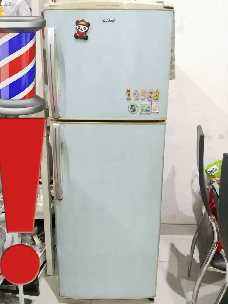 Kulkas 2 pintu Sanyo normal dingin not Lemari Es LG Samsung
