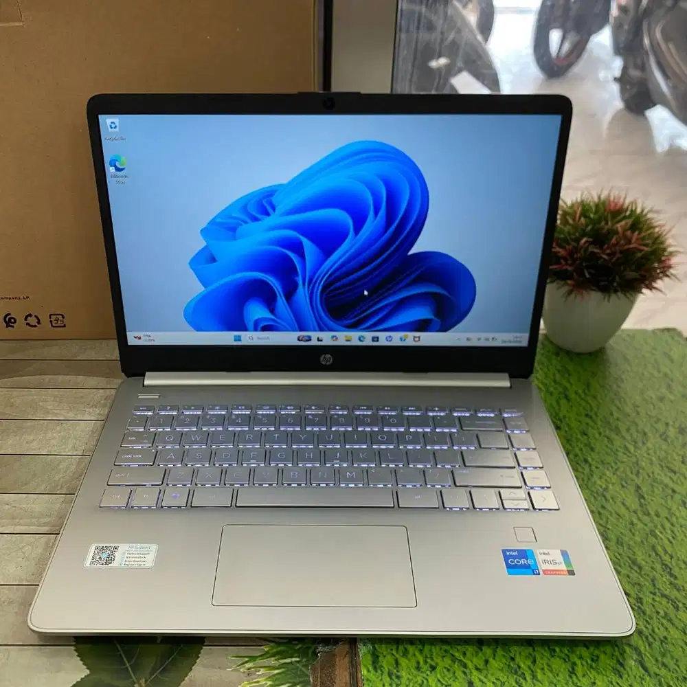 New HP 14s-dq5154TU Core i7-1255U RAM 16GB SSD 512GB 14FHD Windows 11