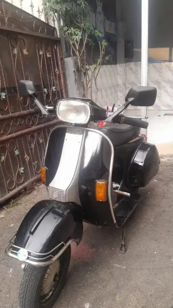 Vespa ps 1982 kumplit