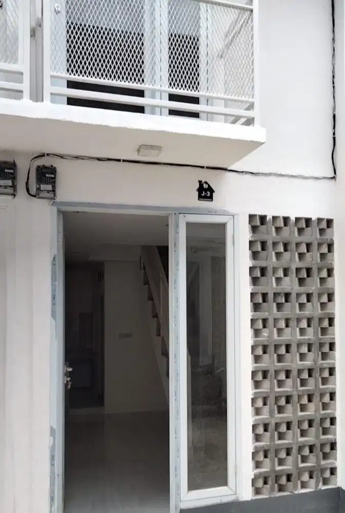 DISEWAKAN MINI HOUSE KANSA RESIDENCE KRAMAT JATI JAKTIM