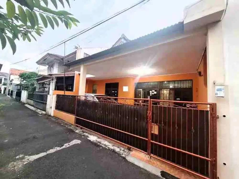 Rumah murah terawat yg manis dijual di Rawamangun