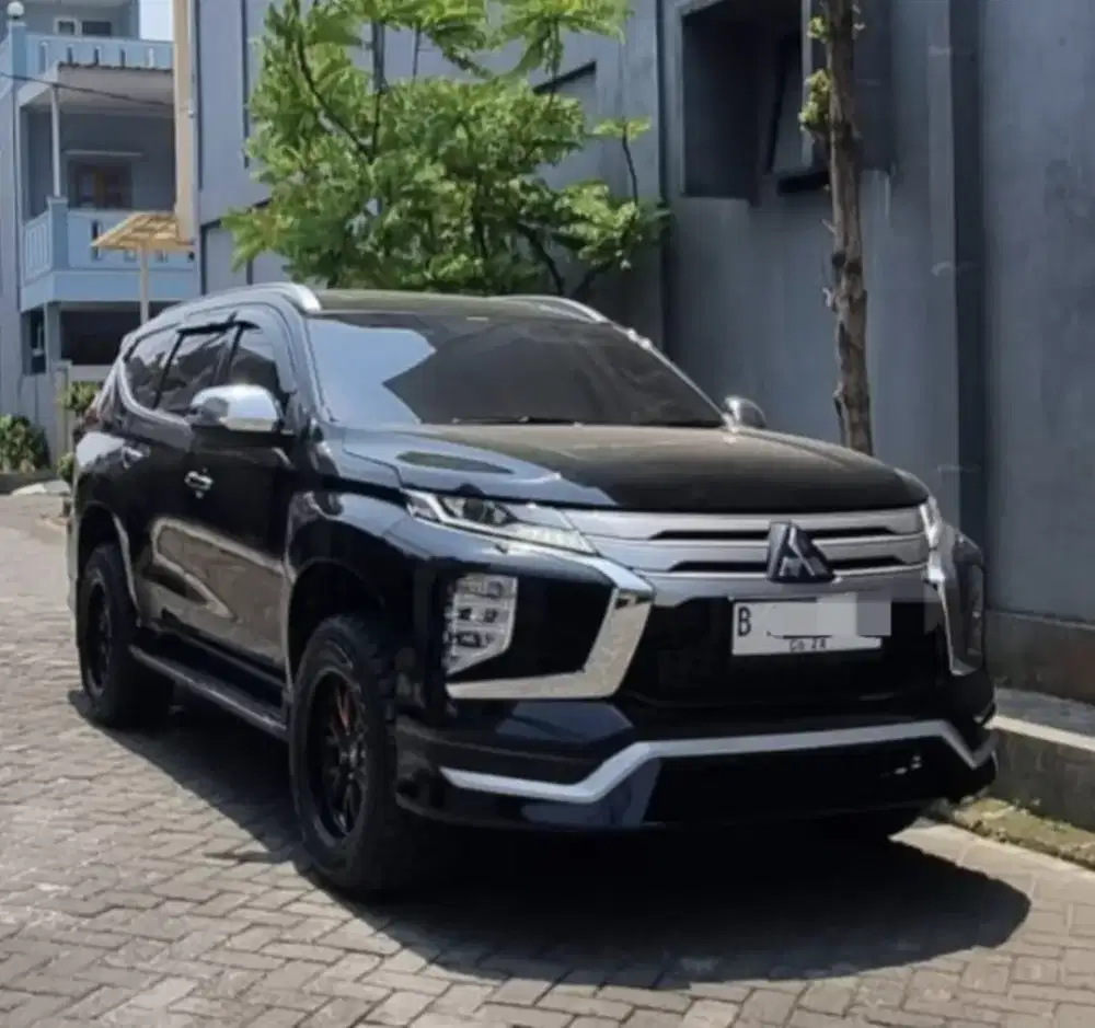 Pajero Sport Dakar 4 x 2 Diesel Matic Tahun 2023