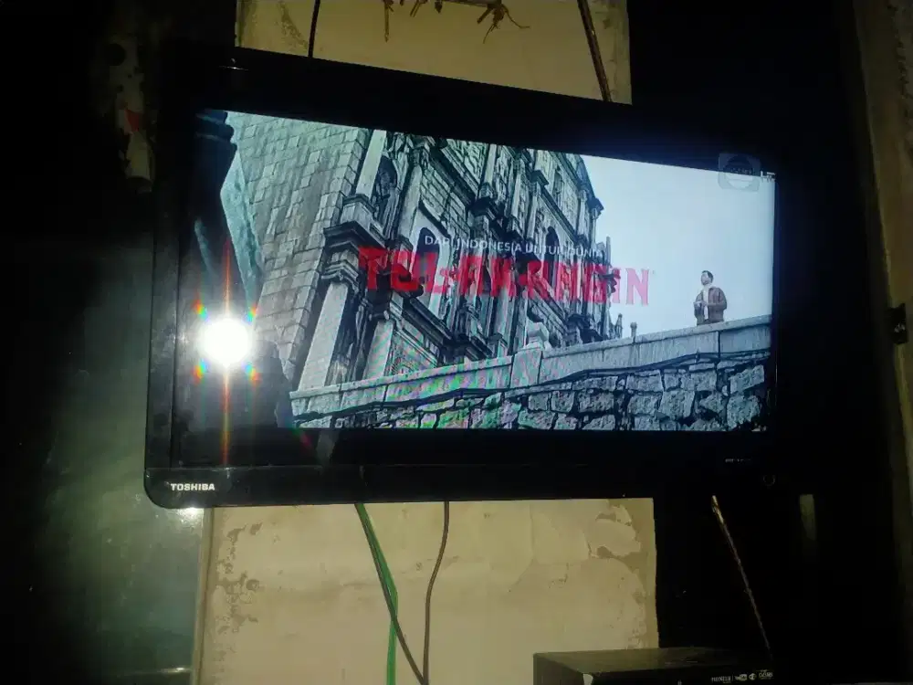 Tv LED toshiba 23 inc