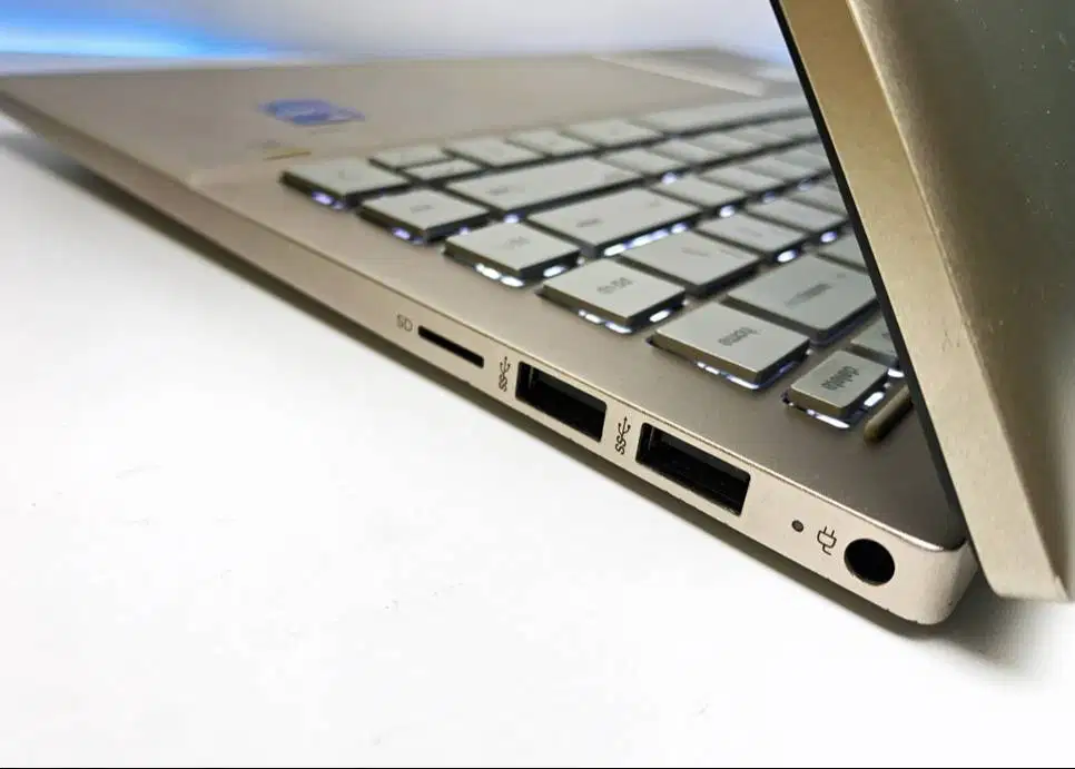Laptop HP Pavilion X360 i7 1165G7 Generasi baru Flip Touchscreen Ssd 5