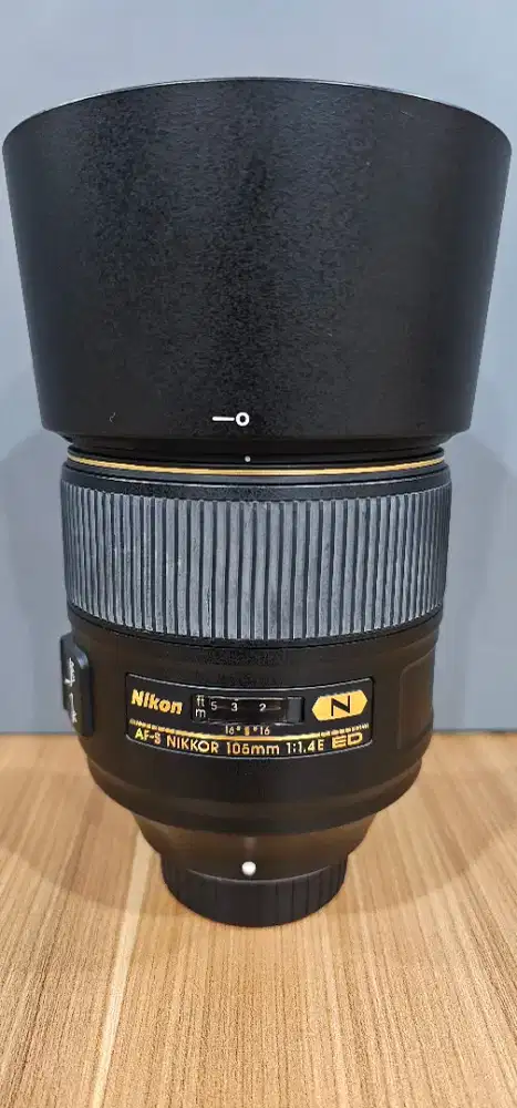 AF-S NIKKOR 105mm 1:1.4E  ED