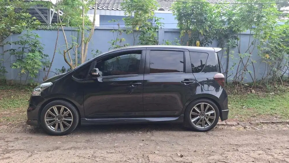 Jual Toyota Ractis 2009 AT CBU