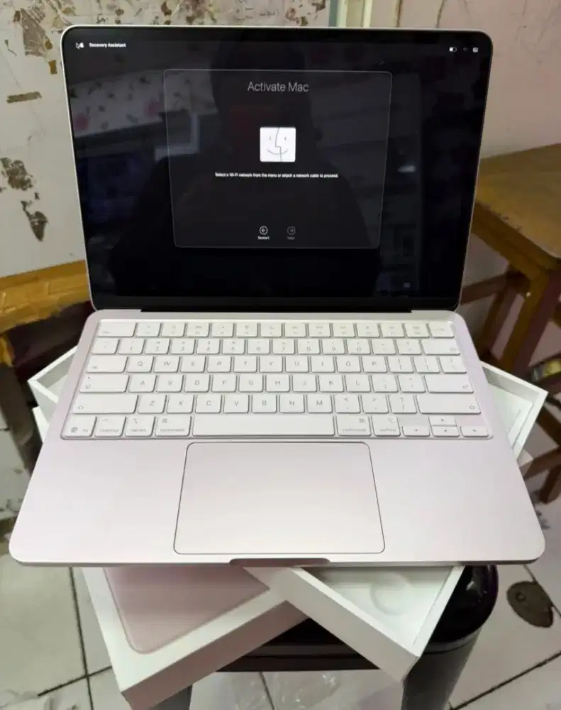 Seken Macbook Neo 8/256GB Pink / Blush Garansi Panjang