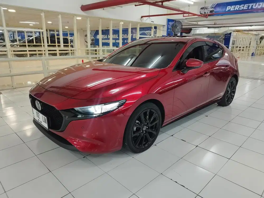 Mazda 3 AT 2024 Merah #mobilpremium #hatcback #kreditmobil #car