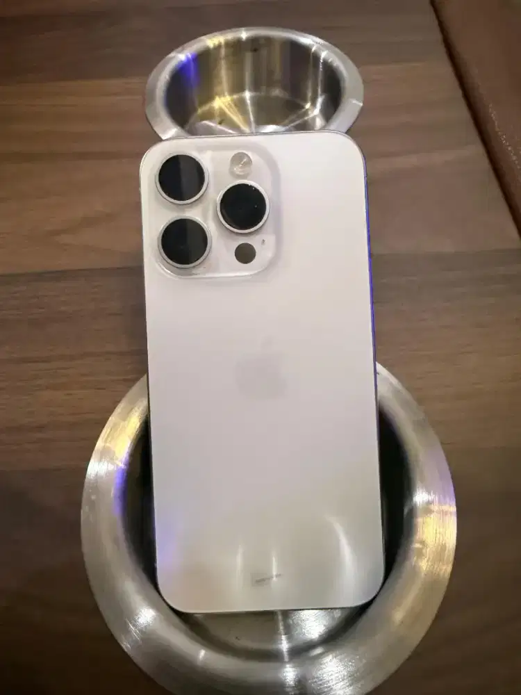 Iphone 15 Pro 1TB like new