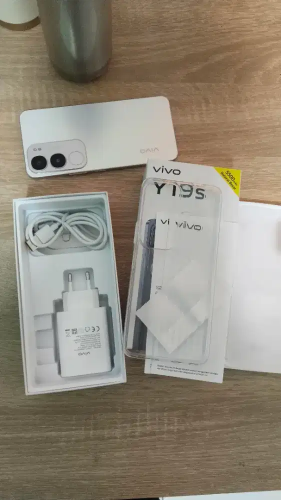 Vivo Y19s 4/64 full set