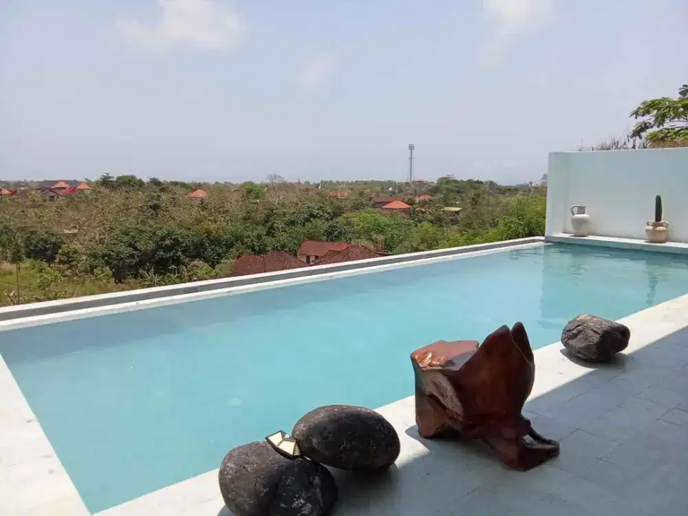 VILLA DENGAN PEMANDANGAN INDAH DAN STRATEGIS DI UNGASAN BADUNG BALI