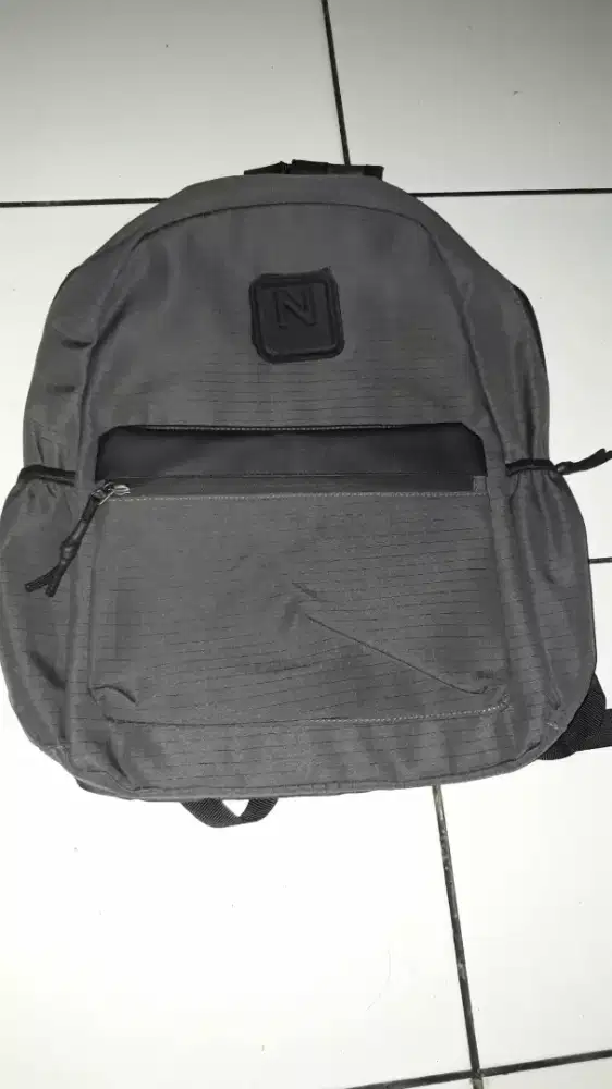 Tas ransel punggung