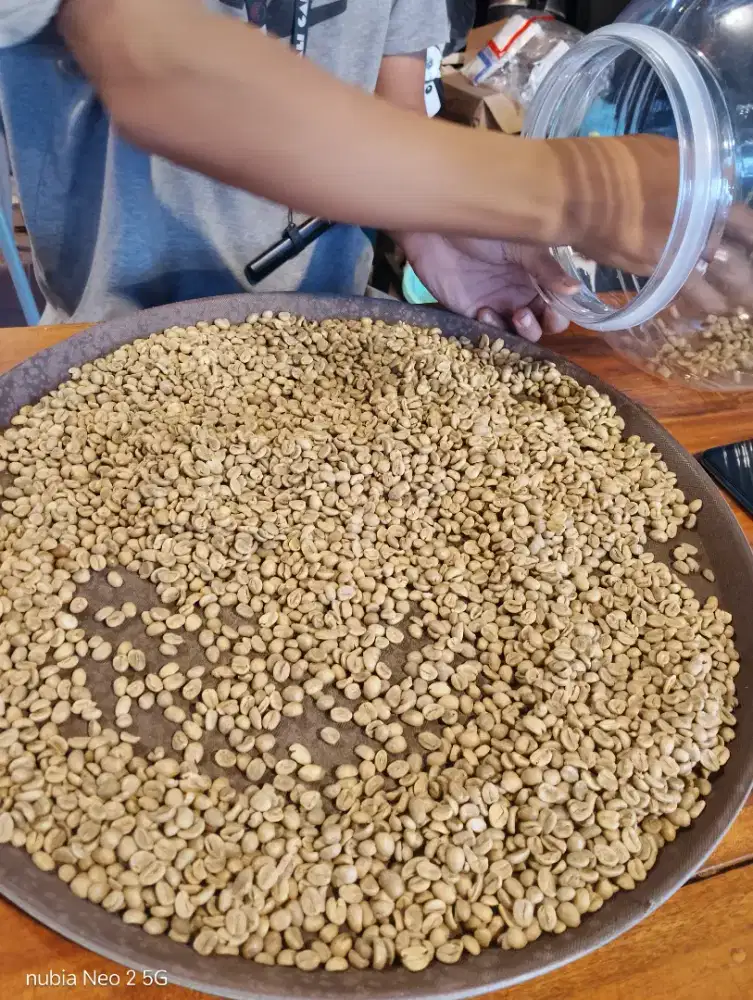 ARABICA NATURAL GRADE ( A ) PETIK MERAH