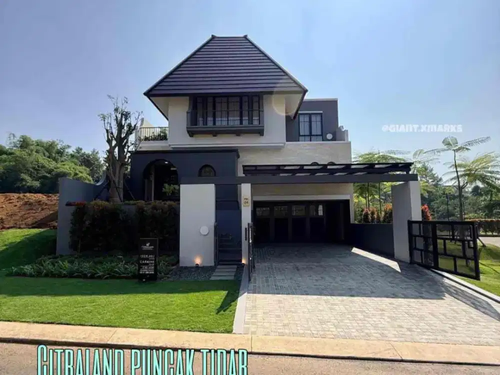 Rumah Mewah Lokasi Prime di boulevard Citraland Puncak Tidar Malang