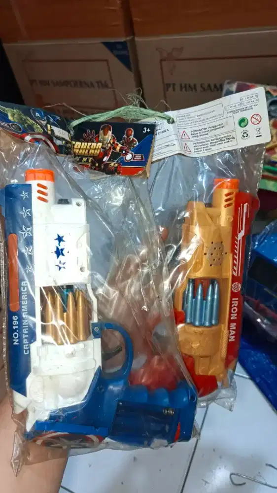 Pistol Mainan Batre