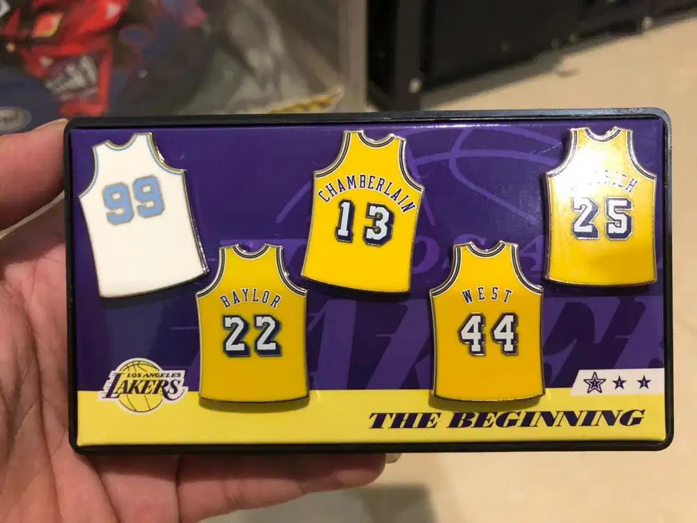 Pin Lakers basket ball