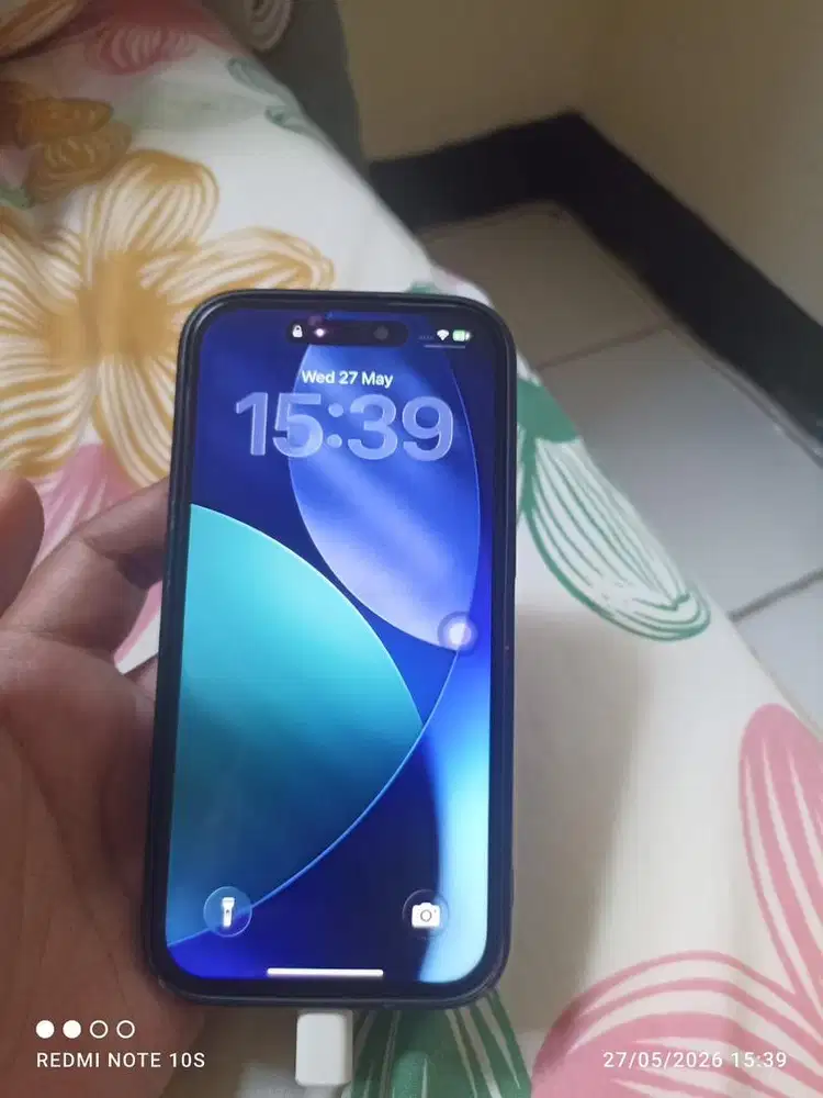 Iphone Inter 15 (Sim lock)