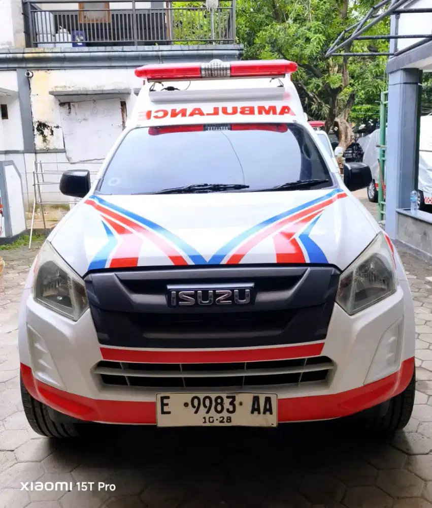 Isuzu Dmx ambulan 4kali4 2018