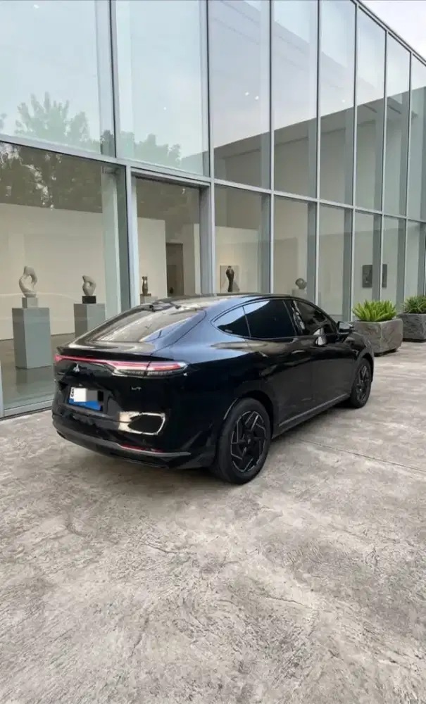 Aion Hyptec HT Hitam Black