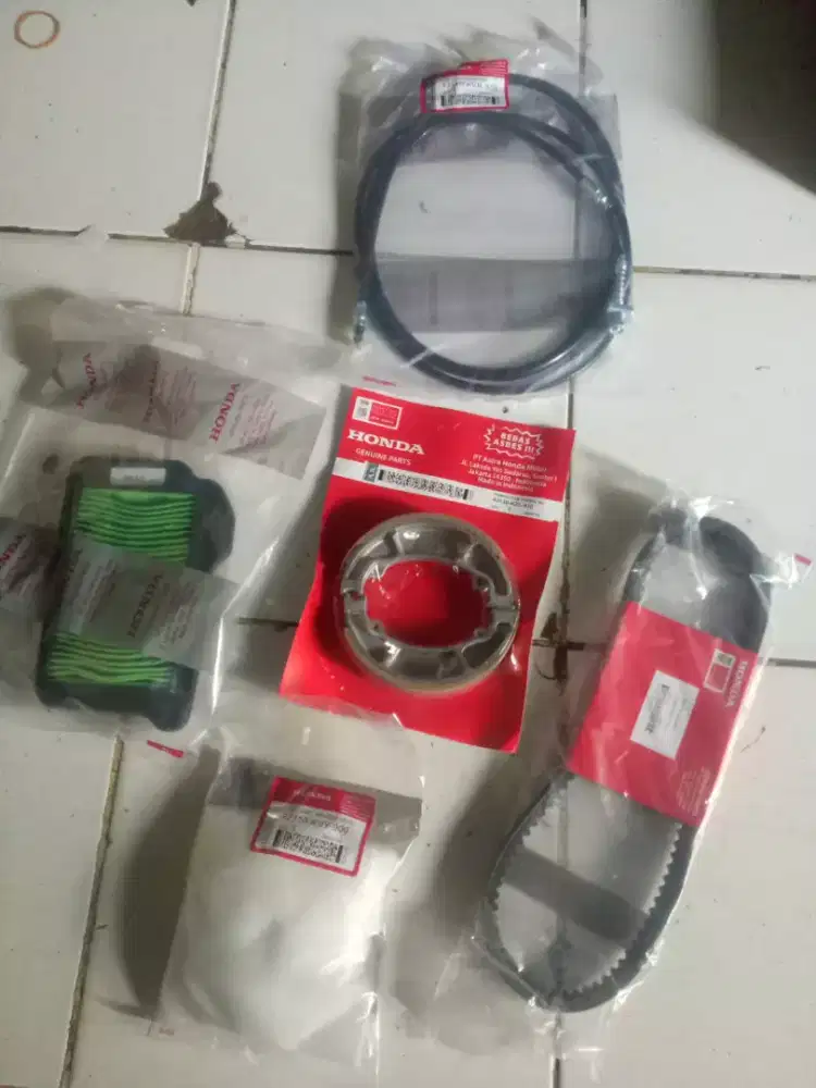 Jual segala macam semua sparepart Honda dan Yamaha..