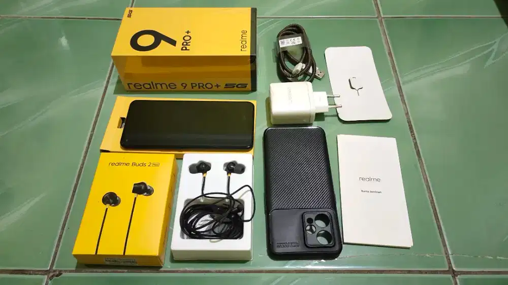 Realme 9 Pro Plus Fullset No Minus + Bonus Realme Buds 2 ORI & Case