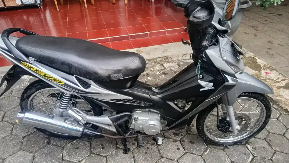 Revo lancip 100cc
