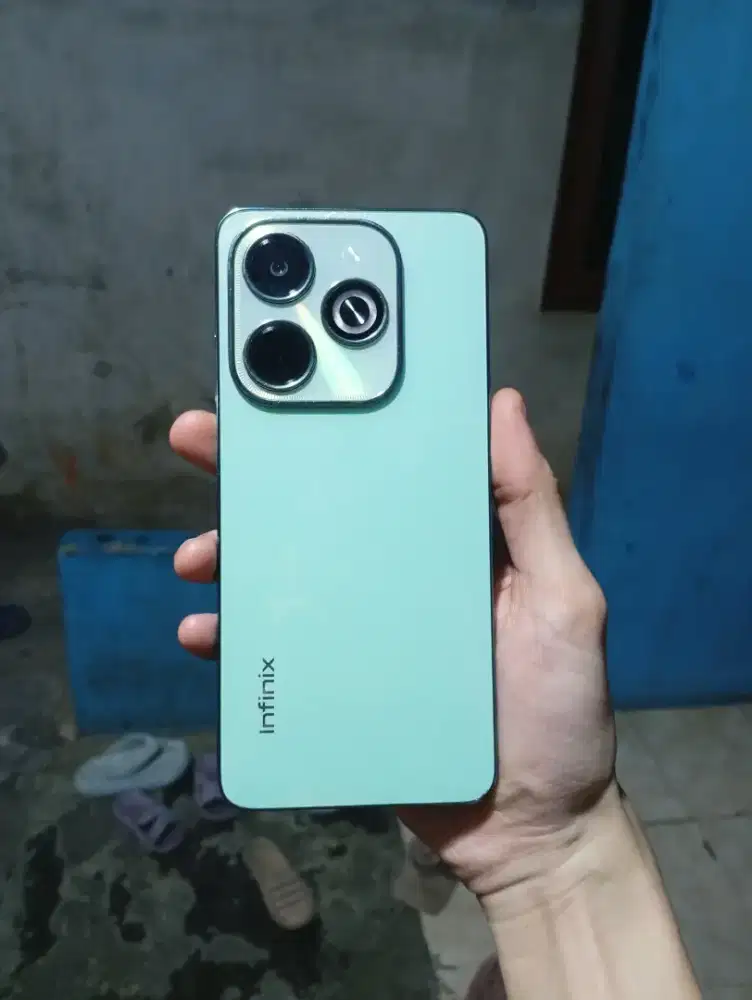 Infinix Hot 40i 8+8/256
