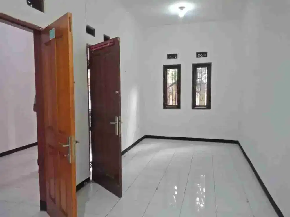 Disewakan Rumah Tinggal atau Kantor Siap Huni di Cijagra Buah Batu Bandung Kota