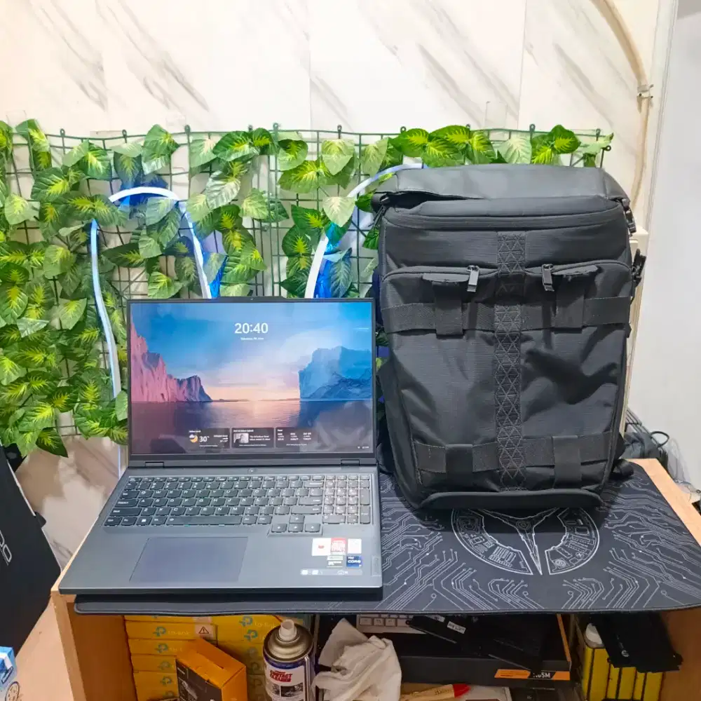 Lenovo legion Pro 5 16IRX8 
‎Core i9 13900HX
‎Ram 32Gb/1tb rtx 4070
