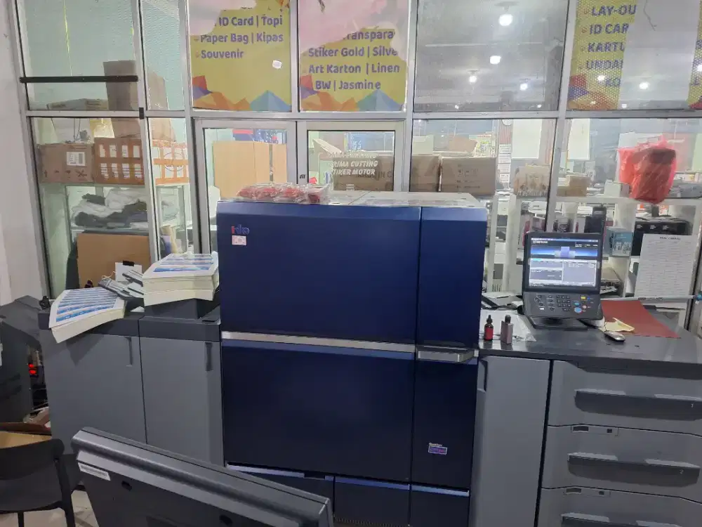 Di butuhkan operator mesin digital