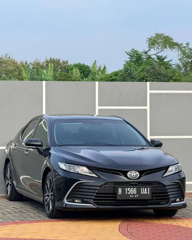 DP 95 JT TOYOTA CAMRY 2.5 V AT 2022 FACELIFT SUNROOF BLACK ON BLACK