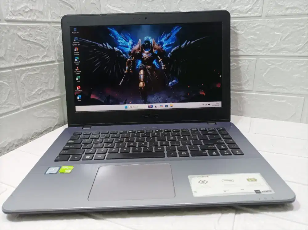 Asus Vivobook core i5 Ram 8 Ssd 512 , sudah siap pakai
