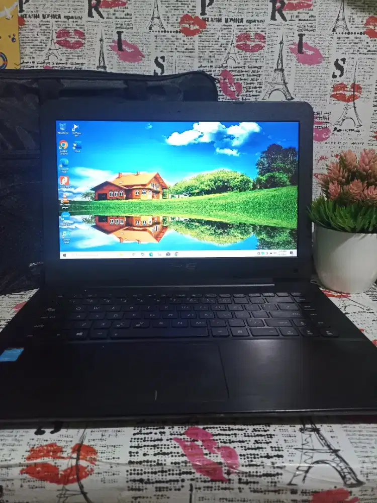 LAPTOP ASUS X455LAB. Intel Core i3 Gen5. RAM 6GB. Rasa Baru.No Minus.