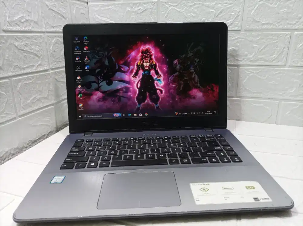 Asus Vivobook core i7 Ram 8 Hdd 1 Tb sad 128,sudah siap pakai