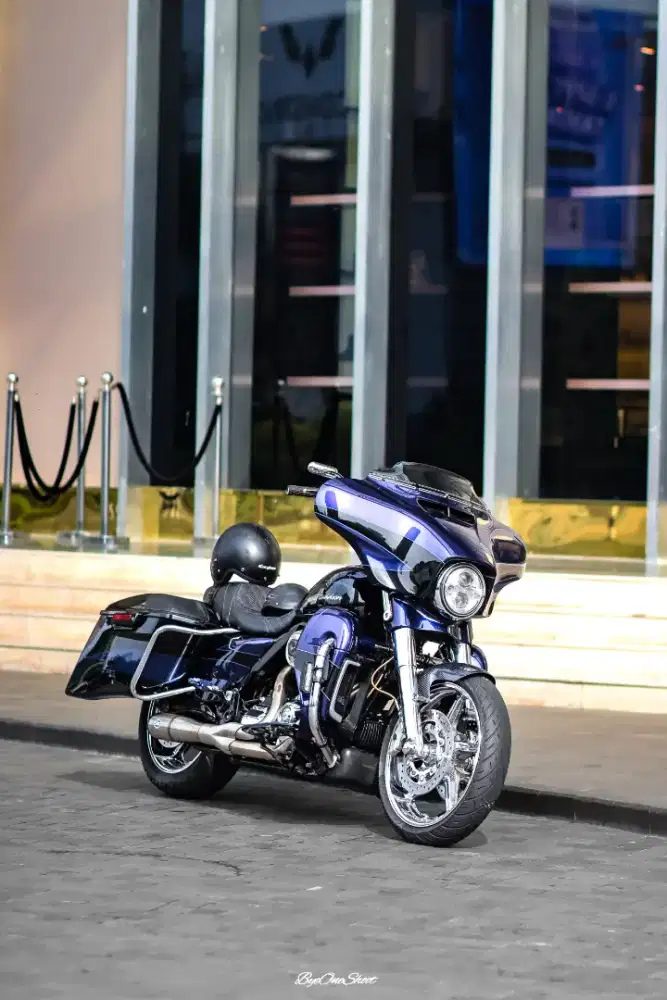 Street Glide CVO 117 M8 Engine Audio STAGE II OriginalPaint RareColour