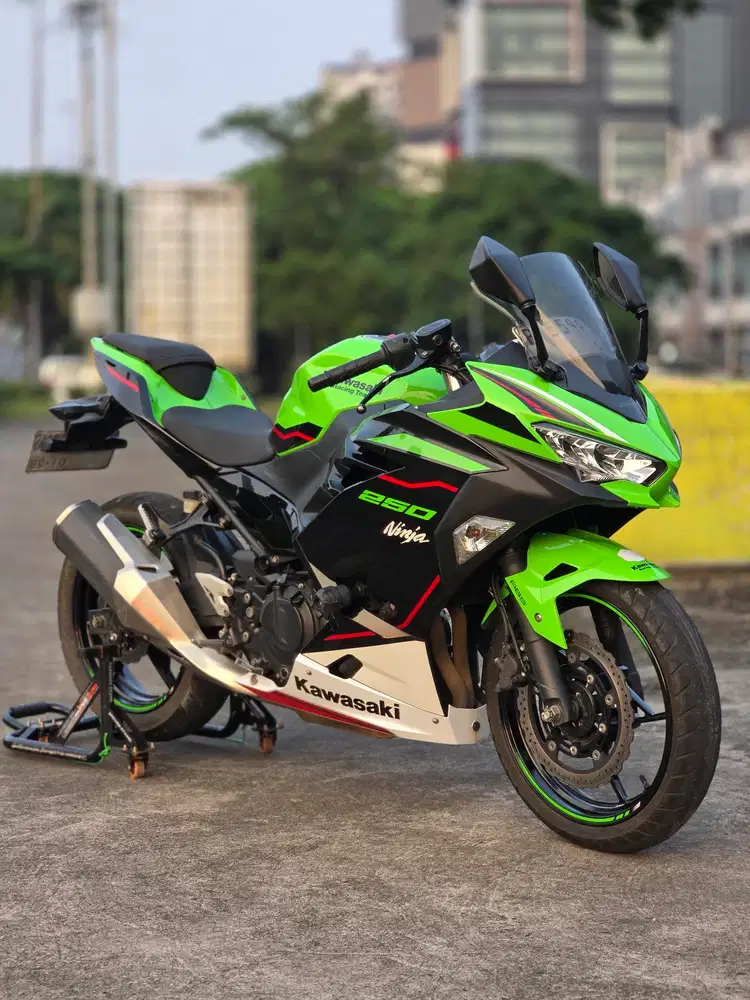 Kawasaki New Ninja 250 FI ABS KEEYLES