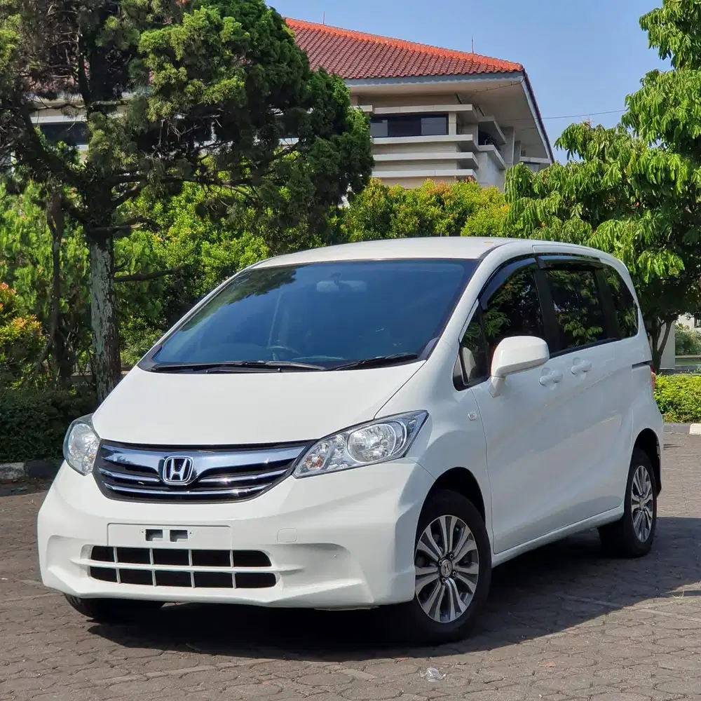 Tdp 19jt Honda Freed Sd 2012 At Putih istimewa