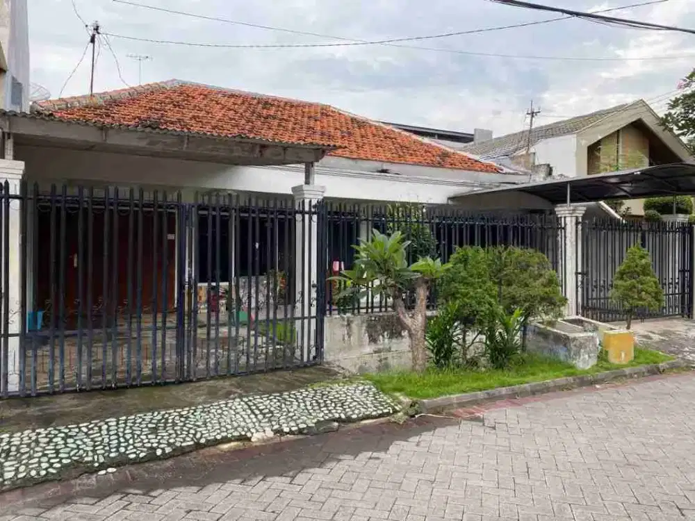 JUAL RUMAH HITUNG TANAH WISMA MUKTI