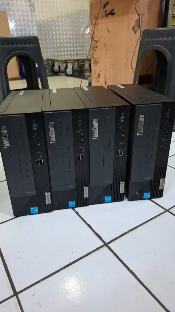 Dibeli komputer dan laptop bekas.  Satuan dan borongan