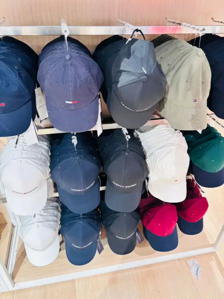 Tommy Hilfiger Cap / Topi