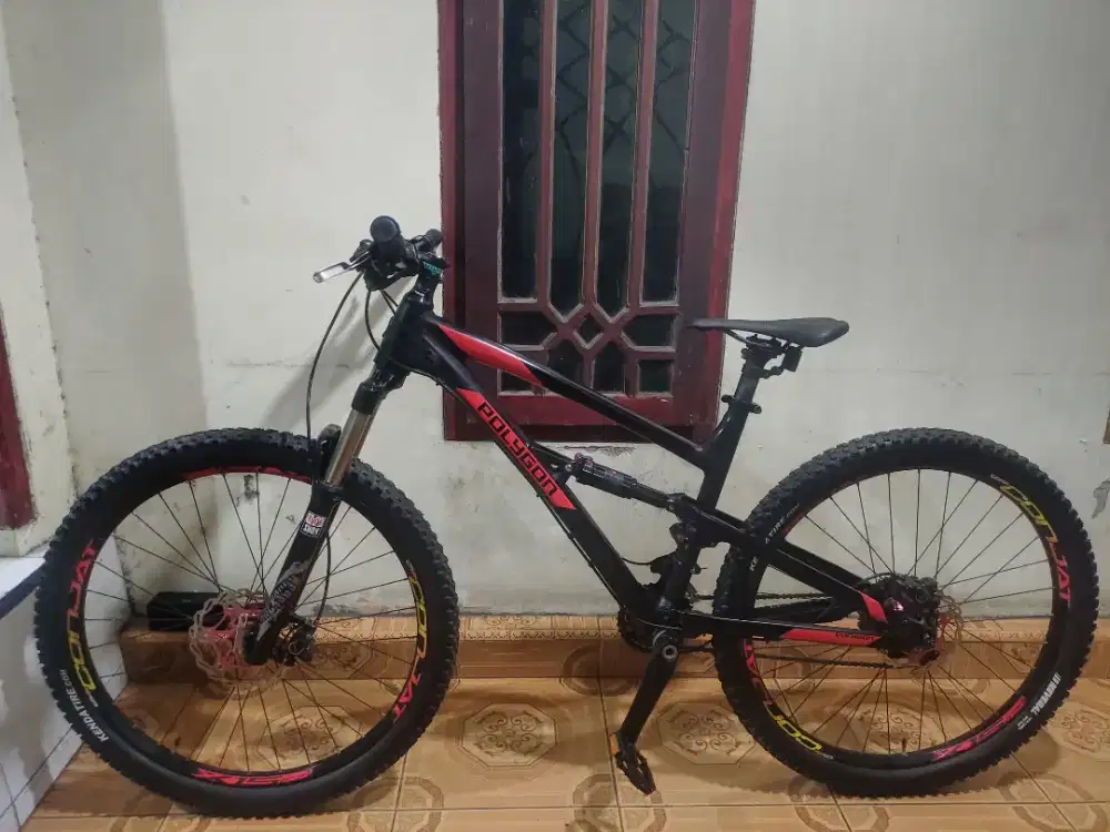 Polygon siskiu Siskiu D7