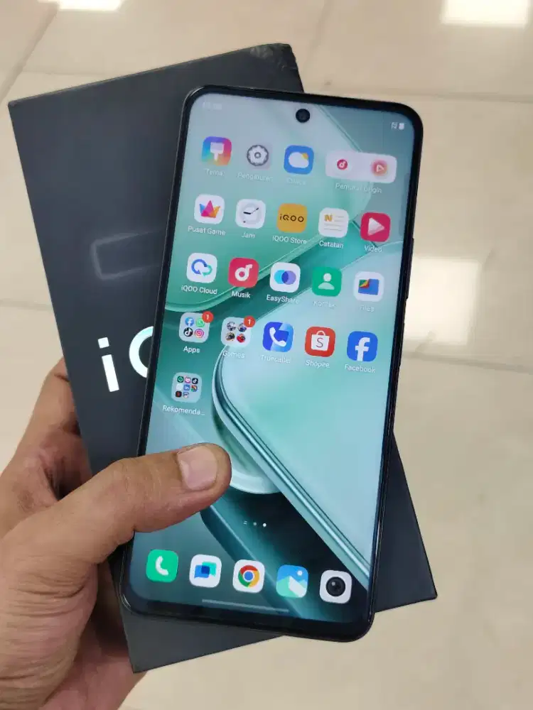 Iqoo z9x 5G 8/256gb lengkap
