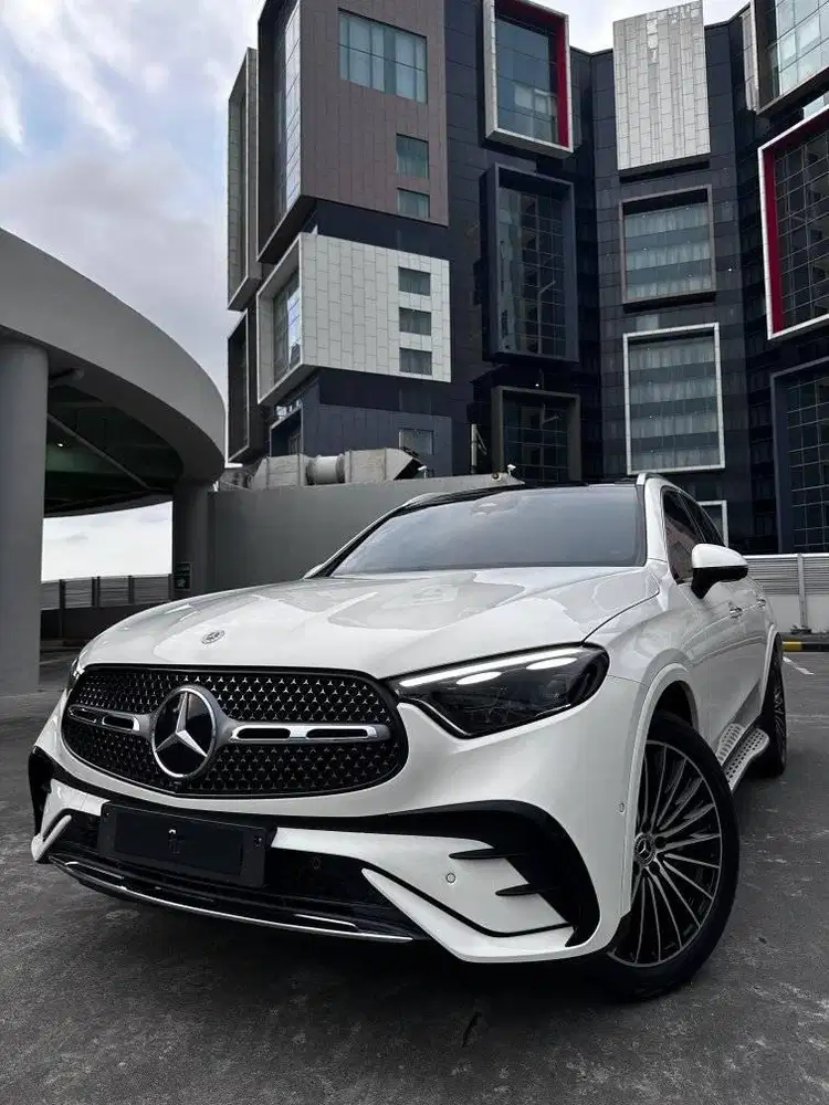 GLC 300 Nik 2024 KM 8RB Antik Warranty Dan Free Service Aktif Spt Baru