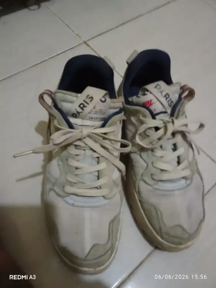 Sepatu Nike Air Jordan Ma2 Paris Saint-Germain Size 42 43