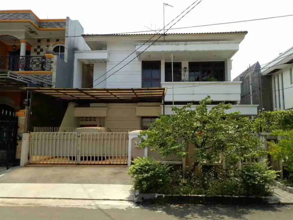 Rumah Pulomas Near Kelapa Gading 2 Lantai Huk 11x18 Jual Cepat