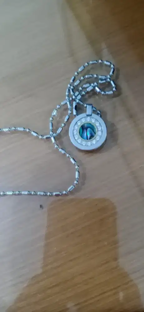 Jual kalung MCI second kondisi full mulus beserta box nya