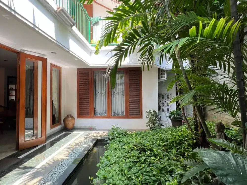 Rumah Asri Jl. Hang Tuah, Kebayoran Baru, Jakarta Selatan