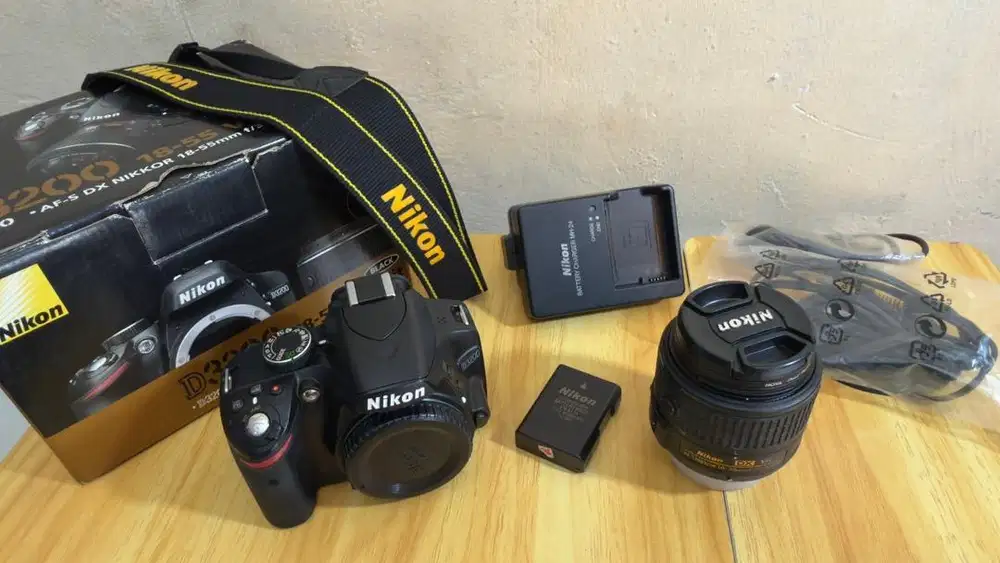 KAMERA NIKON D3200 MULUSSS SIAP PAKAI