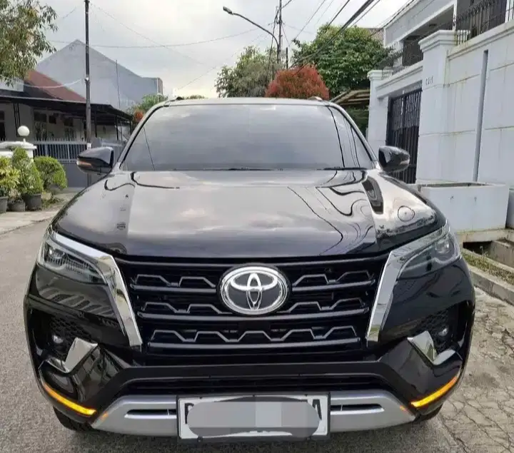 Toyota Fortuner 2023 Bensin